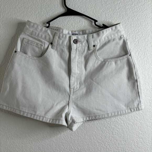 NWT Cotton On High Rise Mom Denim Short - Picture 2 of 6